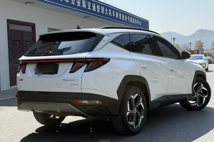 Used Hyundai Tucson 2023 Tucson L 1.5T Automatic Two-Wheel Drive DLX Luxury Edition Exterior 5