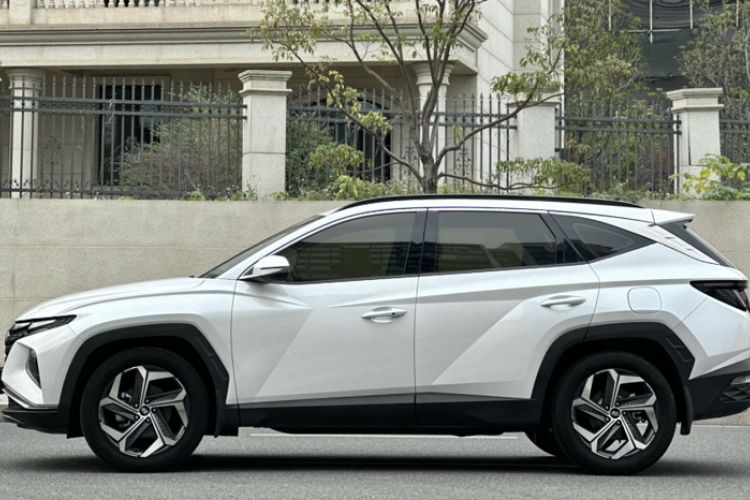 Used Hyundai Tucson 2023 Tucson L 1.5T Automatic Two-Wheel Drive DLX Luxury Edition Exterior 9