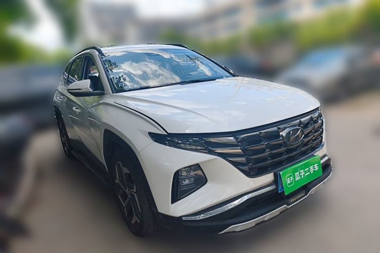 Used Hyundai Tucson 2023 Tucson L 1.5T Automatic Two-Wheel Drive DLX Luxury Edition Front Right 45 Deg