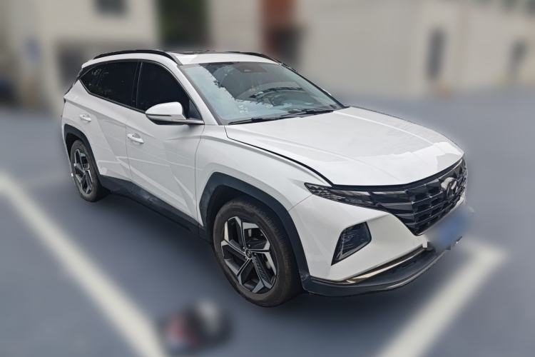Used Hyundai Tucson 2023 Tucson L 1.5T Automatic Two-Wheel Drive DLX Luxury Edition Front Right 45 Deg