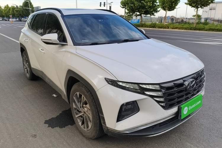 Used Hyundai Tucson 2023 Tucson L 1.5T Automatic Two-Wheel Drive GLX Elite Edition Front Right 45 Deg