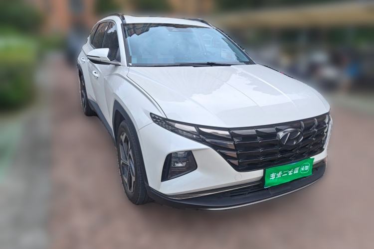 Used Hyundai Tucson 2023 Tucson L 1.5T Automatic Two-Wheel Drive DLX Luxury Edition Front Right 45 Deg