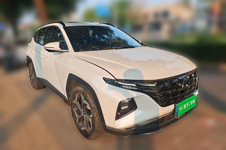 Used Hyundai Tucson 2023 Tucson L 1.5T Automatic Two-Wheel Drive DLX Luxury Edition Front Right 45 Deg