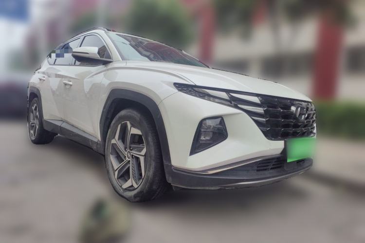 Used Hyundai Tucson 2023 Tucson L 1.5T Automatic Two-Wheel Drive DLX Luxury Edition Front Right 45 Deg