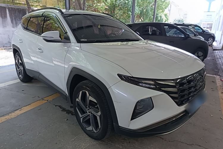Used Hyundai Tucson 2023 Tucson L 1.5T Automatic Two-Wheel Drive DLX Luxury Edition Front Right 45 Deg