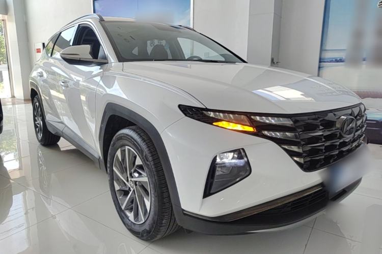 Used Hyundai Tucson 2023 Tucson L 1.5T Automatic Two-Wheel Drive GLX Elite Edition Front Right 45 Deg