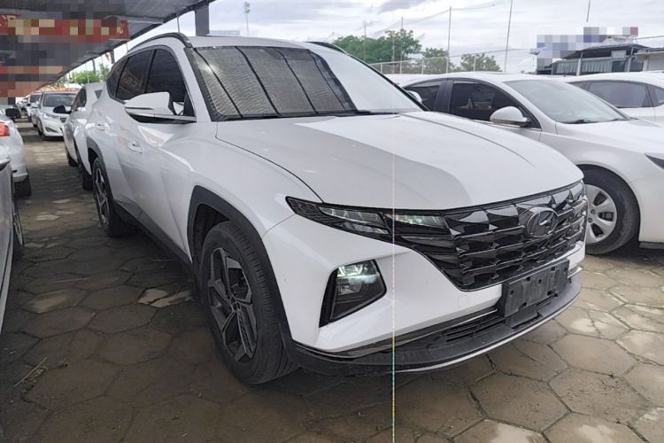Used Hyundai Tucson 2023 Tucson L 1.5T Automatic Two-Wheel Drive DLX Luxury Edition Front Right 45 Deg