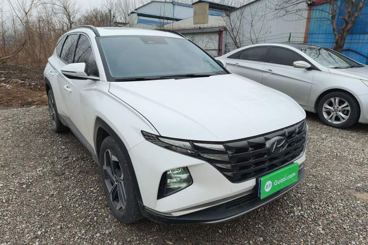 Used Hyundai Tucson 2023 Tucson L 1.5T Automatic Two-Wheel Drive DLX Luxury Edition Front Right 45 Deg