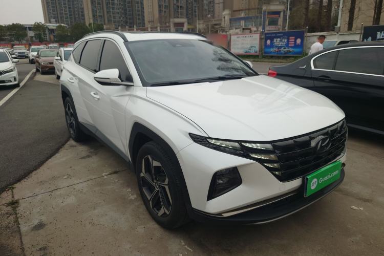 Used Hyundai Tucson 2023 Tucson L 1.5T Automatic Two-Wheel Drive DLX Luxury Edition Front Right 45 Deg