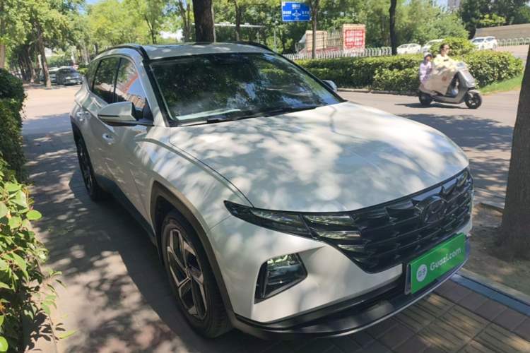 Used Hyundai Tucson 2023 Tucson L 1.5T Automatic Two-Wheel Drive LUX Prestige Edition Front Right 45 Deg