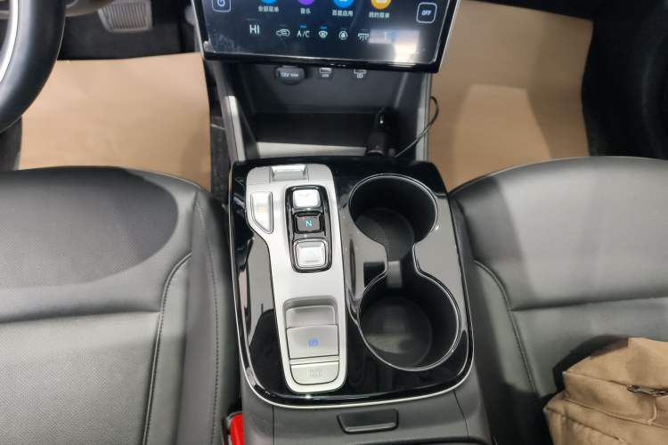 Used Hyundai Tucson 2023 Tucson L 1.5T Automatic Two-Wheel Drive DLX Luxury Edition Gear Lever