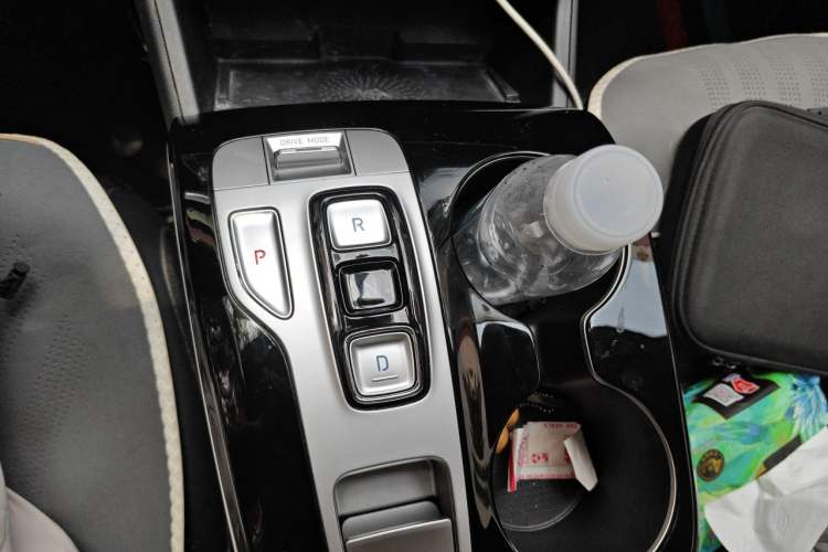 Used Hyundai Tucson 2023 Tucson L 1.5T Automatic Two-Wheel Drive LUX Prestige Edition Gear Lever