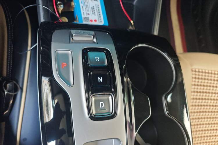 Used Hyundai Tucson 2023 Tucson L 1.5T Automatic Two-Wheel Drive DLX Luxury Edition Gear Lever