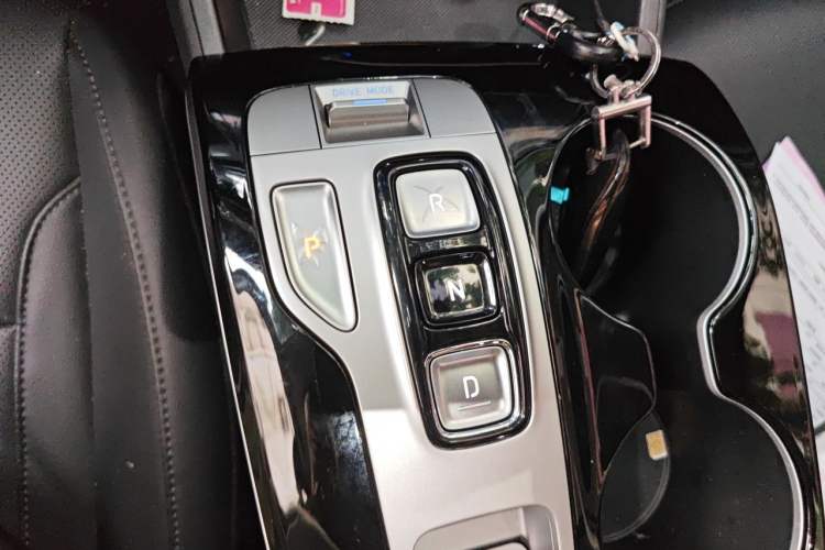 Used Hyundai Tucson 2023 Tucson L 1.5T Automatic Two-Wheel Drive GLX Elite Edition Gear Lever