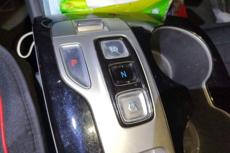Used Hyundai Tucson 2023 Tucson L 1.5T Automatic Two-Wheel Drive GLX Elite Edition Gear Lever