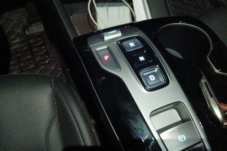 Used Hyundai Tucson 2023 Tucson L 1.5T Automatic Two-Wheel Drive GLX Elite Edition Gear Lever