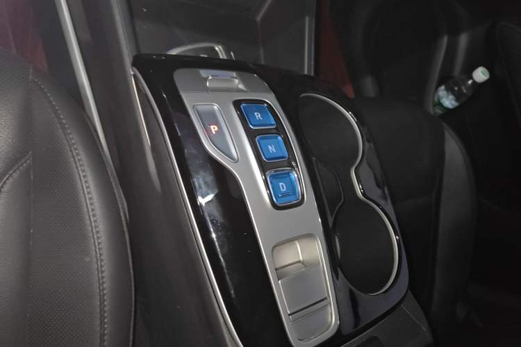 Used Hyundai Tucson 2023 Tucson L 1.5T Automatic Two-Wheel Drive GLX Elite Edition Gear Lever