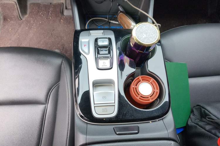 Used Hyundai Tucson 2023 Tucson L 1.5T Automatic Two-Wheel Drive DLX Luxury Edition Gear Lever