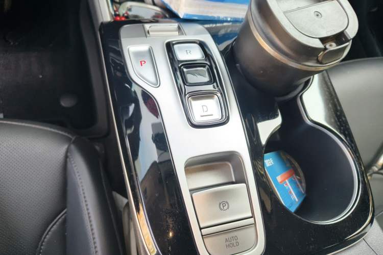 Used Hyundai Tucson 2023 Tucson L 1.5T Automatic Two-Wheel Drive DLX Luxury Edition Gear Lever