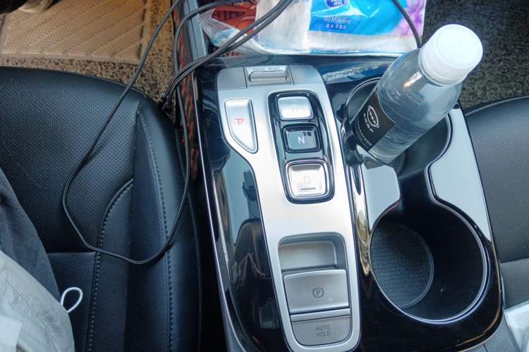 Used Hyundai Tucson 2023 Tucson L 1.5T Automatic Two-Wheel Drive DLX Luxury Edition Gear Lever