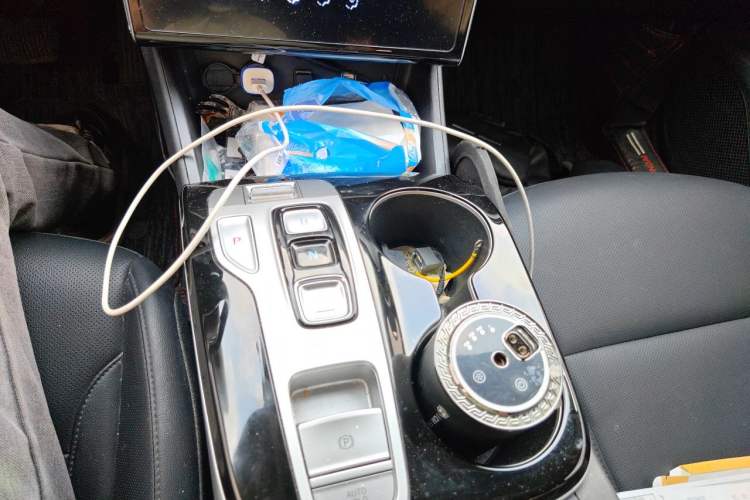 Used Hyundai Tucson 2023 Tucson L 1.5T Automatic Two-Wheel Drive GLX Elite Edition Gear Lever