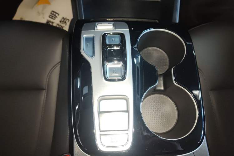 Used Hyundai Tucson 2023 Tucson L 1.5T Automatic Two-Wheel Drive DLX Luxury Edition Gear Lever