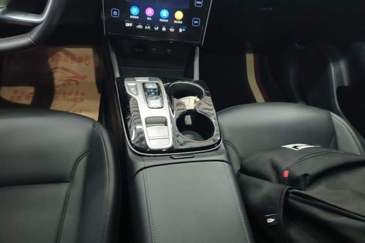 Used Hyundai Tucson 2023 Tucson L 1.5T Automatic Two-Wheel Drive DLX Luxury Edition Gear Lever