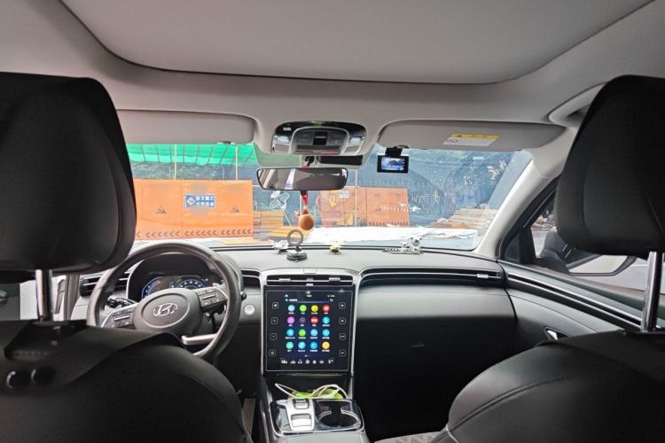 Used Hyundai Tucson 2023 Tucson L 1.5T Automatic Two-Wheel Drive DLX Luxury Edition Headliner