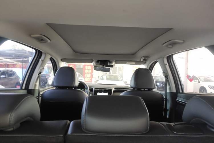 Used Hyundai Tucson 2023 Tucson L 1.5T Automatic Two-Wheel Drive DLX Luxury Edition Headliner