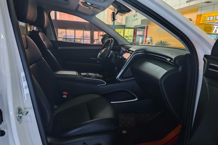 Used Hyundai Tucson 2023 Tucson L 1.5T Automatic Two-Wheel Drive LUX Prestige Edition Interior 10