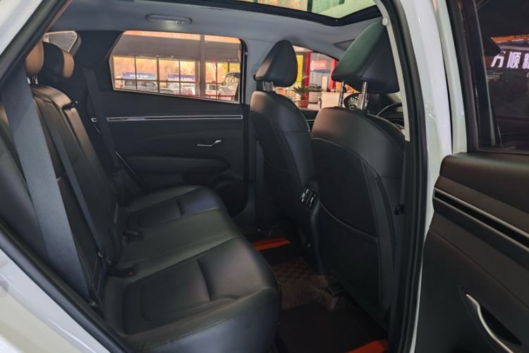 Used Hyundai Tucson 2023 Tucson L 1.5T Automatic Two-Wheel Drive LUX Prestige Edition Interior 11
