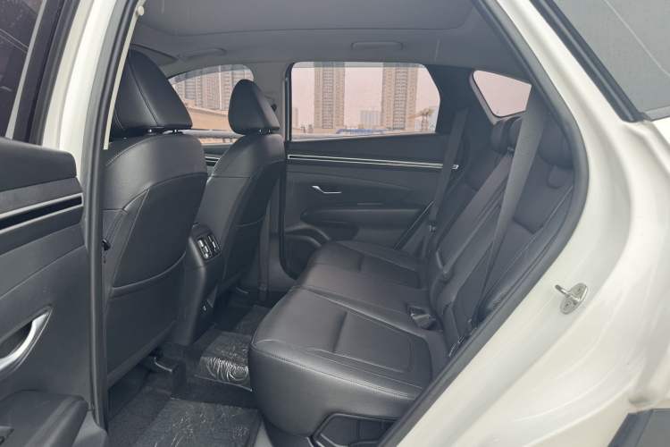 Used Hyundai Tucson 2023 Tucson L 1.5T Automatic Two-Wheel Drive GLX Elite Edition Interior 2