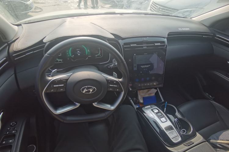 Used Hyundai Tucson 2023 Tucson L 1.5T Automatic Two-Wheel Drive DLX Luxury Edition Interior 2