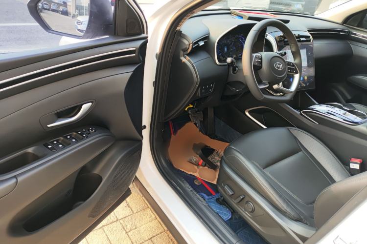 Used Hyundai Tucson 2023 Tucson L 1.5T Automatic Two-Wheel Drive DLX Luxury Edition Interior 3