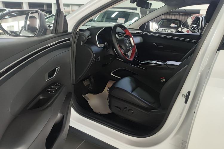 Used Hyundai Tucson 2023 Tucson L 1.5T Automatic Two-Wheel Drive DLX Luxury Edition Interior 3
