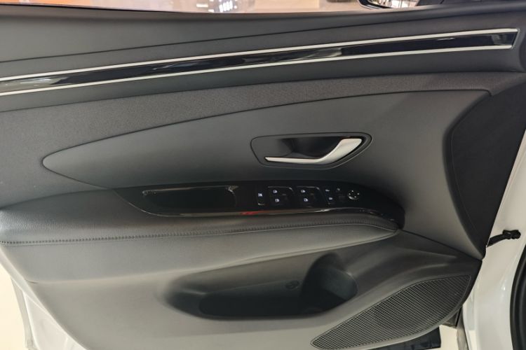 Used Hyundai Tucson 2023 Tucson L 1.5T Automatic Two-Wheel Drive LUX Prestige Edition Interior 9
