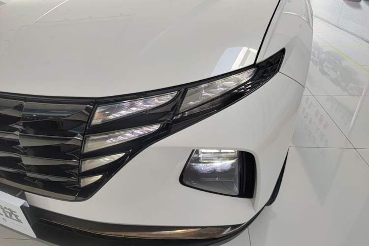 Used Hyundai Tucson 2023 Tucson L 1.5T Automatic Two-Wheel Drive GLX Elite Edition Left Front Headlight