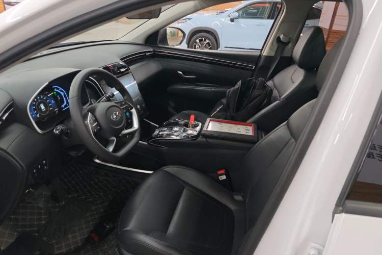 Used Hyundai Tucson 2023 Tucson L 1.5T Automatic Two-Wheel Drive DLX Luxury Edition Left Front Seat