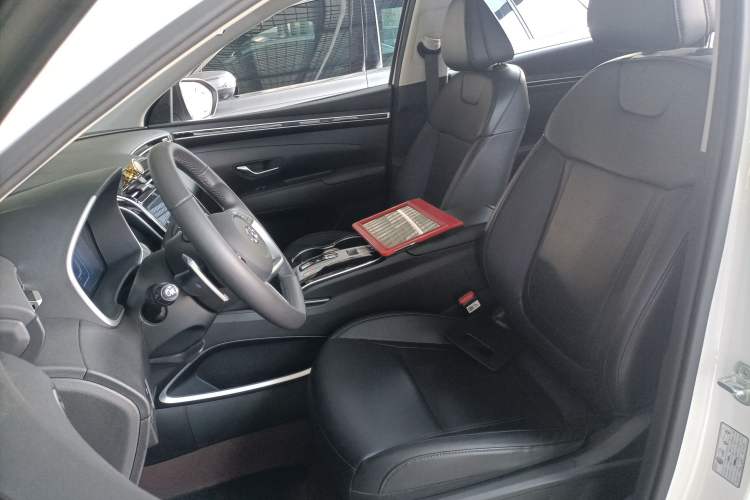 Used Hyundai Tucson 2023 Tucson L 1.5T Automatic Two-Wheel Drive GLX Elite Edition Left Front Seat