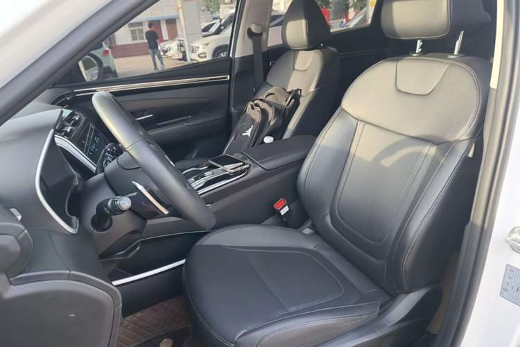 Used Hyundai Tucson 2023 Tucson L 1.5T Automatic Two-Wheel Drive GLX Elite Edition Left Front Seat