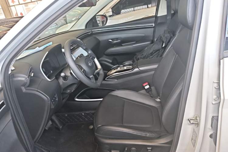 Used Hyundai Tucson 2023 Tucson L 1.5T Automatic Two-Wheel Drive DLX Luxury Edition Left Front Seat