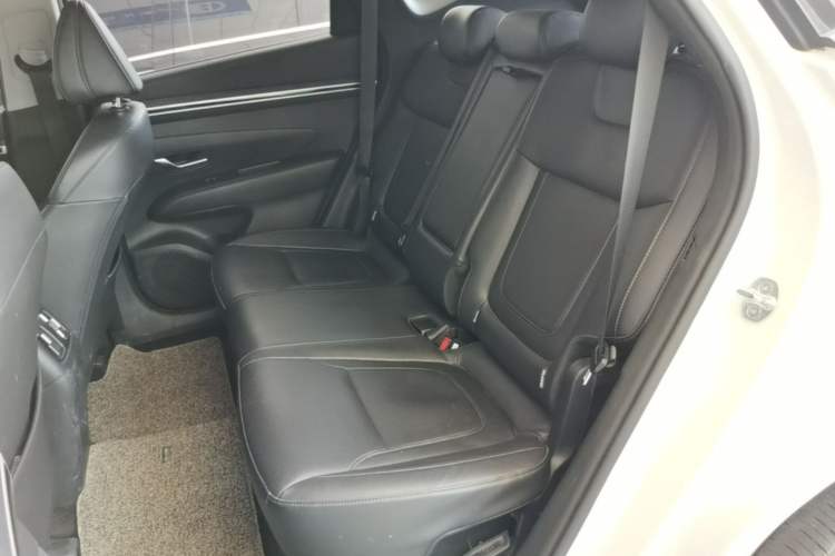 Used Hyundai Tucson 2023 Tucson L 1.5T Automatic Two-Wheel Drive DLX Luxury Edition Left Rear Seat