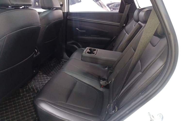 Used Hyundai Tucson 2023 Tucson L 1.5T Automatic Two-Wheel Drive DLX Luxury Edition Left Rear Seat