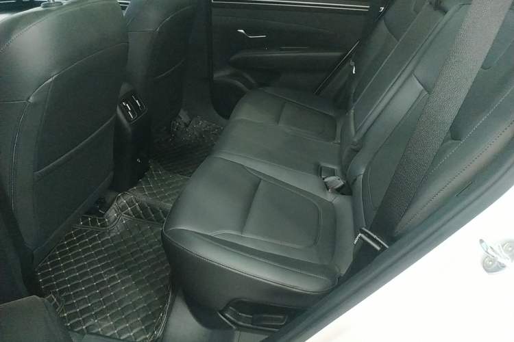 Used Hyundai Tucson 2023 Tucson L 1.5T Automatic Two-Wheel Drive DLX Luxury Edition Left Rear Seat