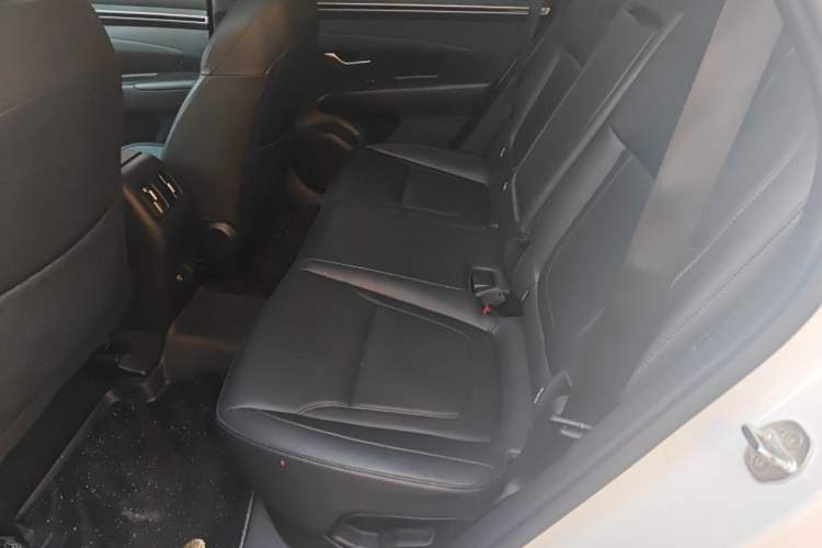Used Hyundai Tucson 2023 Tucson L 1.5T Automatic Two-Wheel Drive DLX Luxury Edition Left Rear Seat