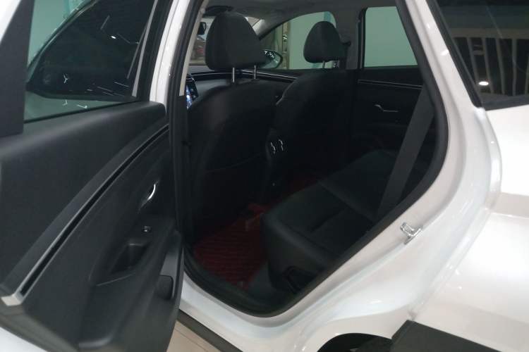 Used Hyundai Tucson 2023 Tucson L 1.5T Automatic Two-Wheel Drive GLX Elite Edition Left Rear Seat