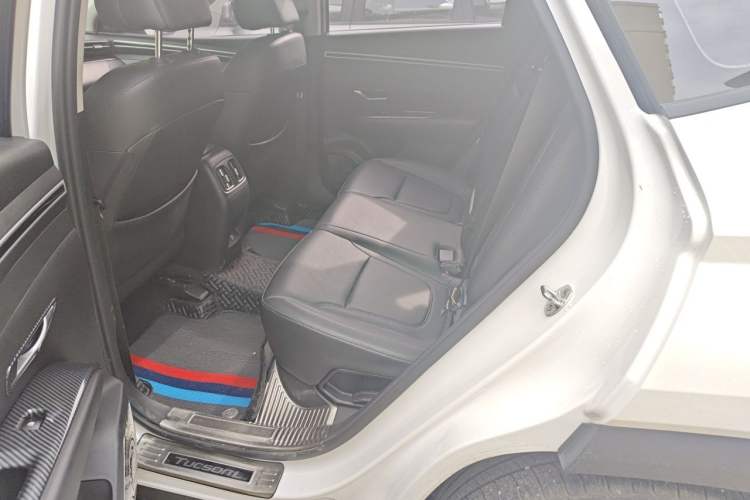 Used Hyundai Tucson 2023 Tucson L 1.5T Automatic Two-Wheel Drive GLX Elite Edition Left Rear Seat