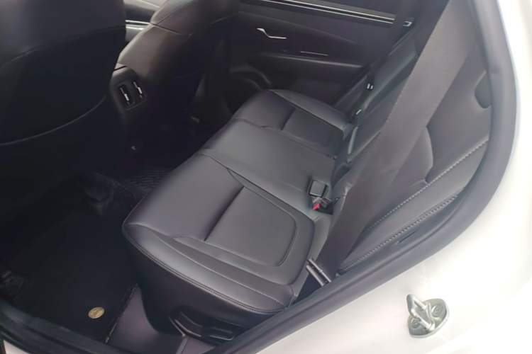 Used Hyundai Tucson 2023 Tucson L 1.5T Automatic Two-Wheel Drive GLX Elite Edition Left Rear Seat
