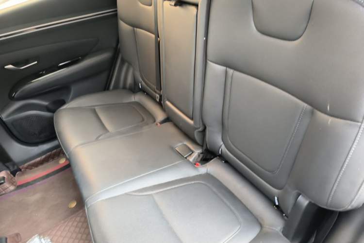 Used Hyundai Tucson 2023 Tucson L 1.5T Automatic Two-Wheel Drive LUX Prestige Edition Left Rear Seat