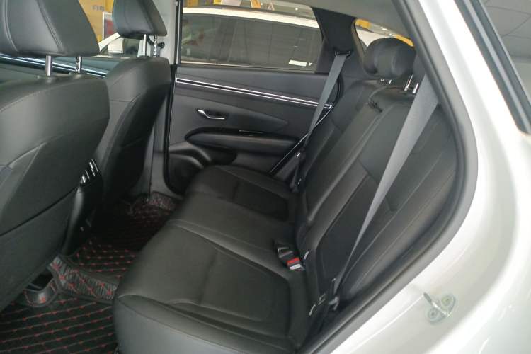 Used Hyundai Tucson 2023 Tucson L 1.5T Automatic Two-Wheel Drive LUX Prestige Edition Left Rear Seat